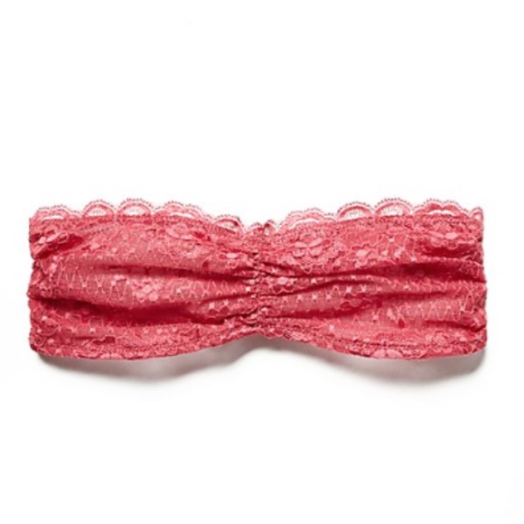 New Free People| Essential Lace Bandeau| Small - Picture 3 of 5